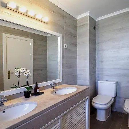 Beautiful Lisbon Golf&beach Duplex Flat Charneca (Setubal)